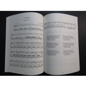 Twelve Songs for Voice and Guitar Chant Guitare 2013